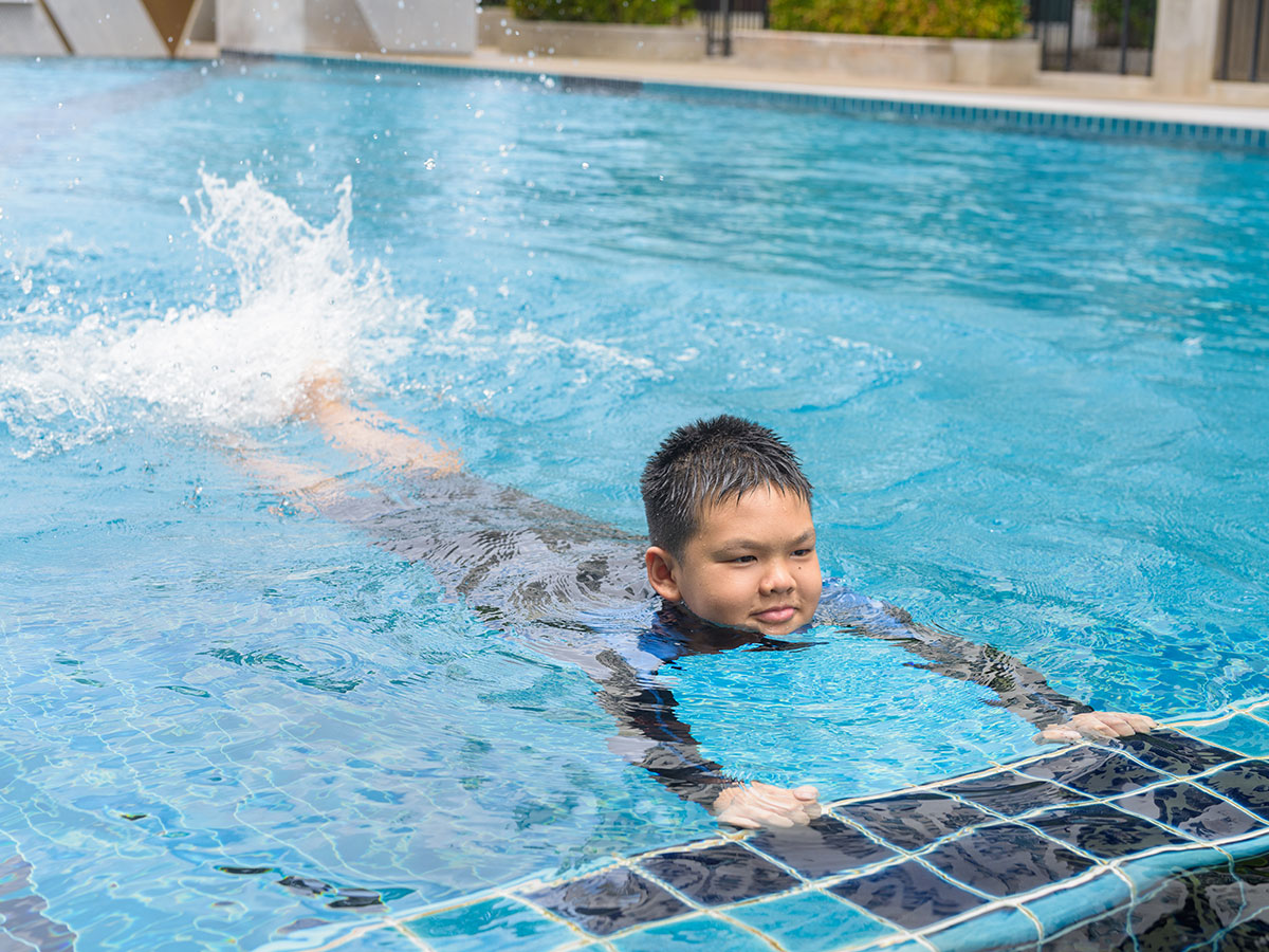 You are currently viewing How to Choose a Swimming Class Near You: 7-Point Checklist for Johor Parents