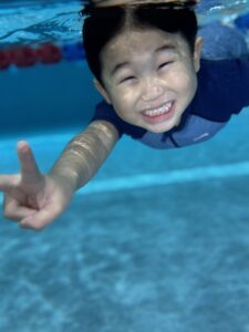 Read more about the article Why Every WeBorn Certificate Has an Underwater Photo of Your Child